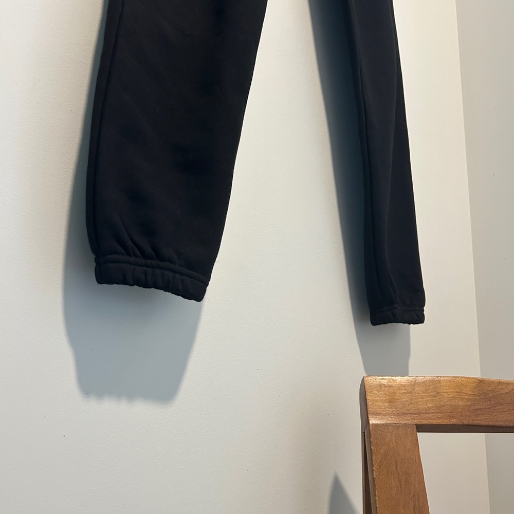 “The Babes Social Club" BRUNETTE THE LABEL Best Friend Jogger - Black size XS/S - Picture 5 of 9